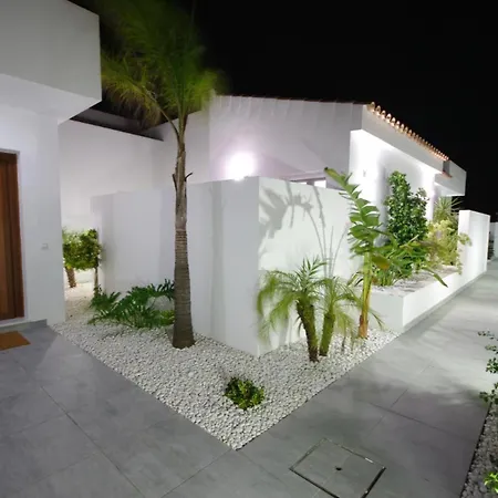 Con Piscina En Conil Apartment